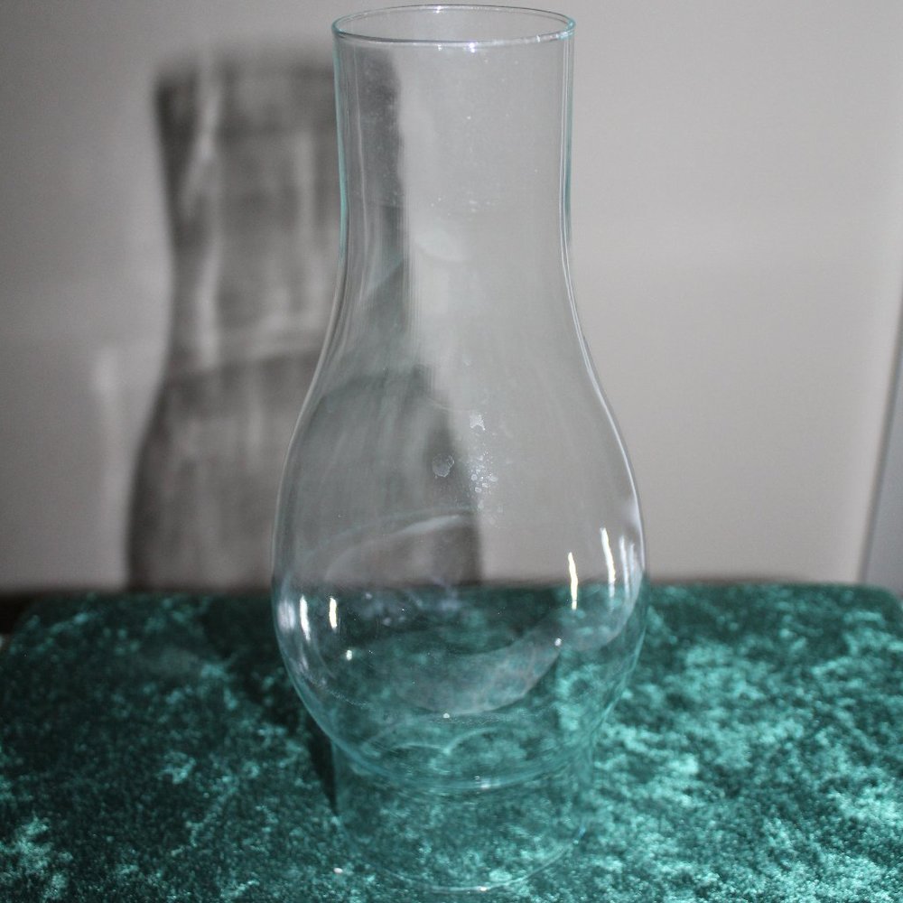 EUC Clear Glass 9 Inch Replacement Lamp Chimney